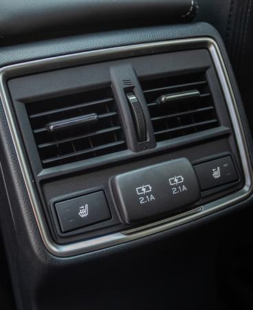 Forester e-BOXER_high-081-23777